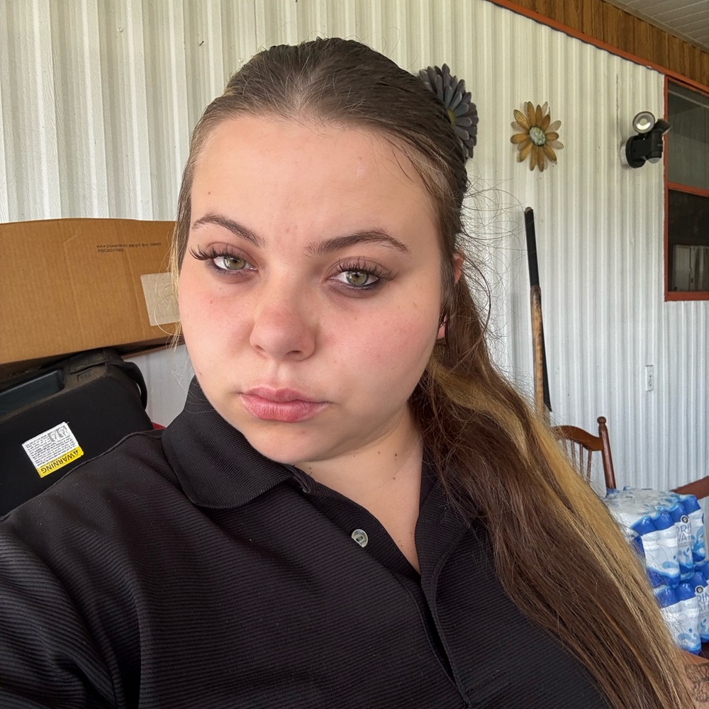 Meet your Posher, Danii